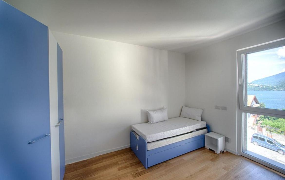 Modern Apartments Lake View With Pool Musso Extérieur photo